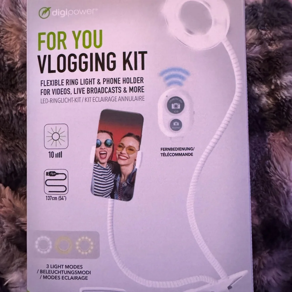 White Vlogging Kit